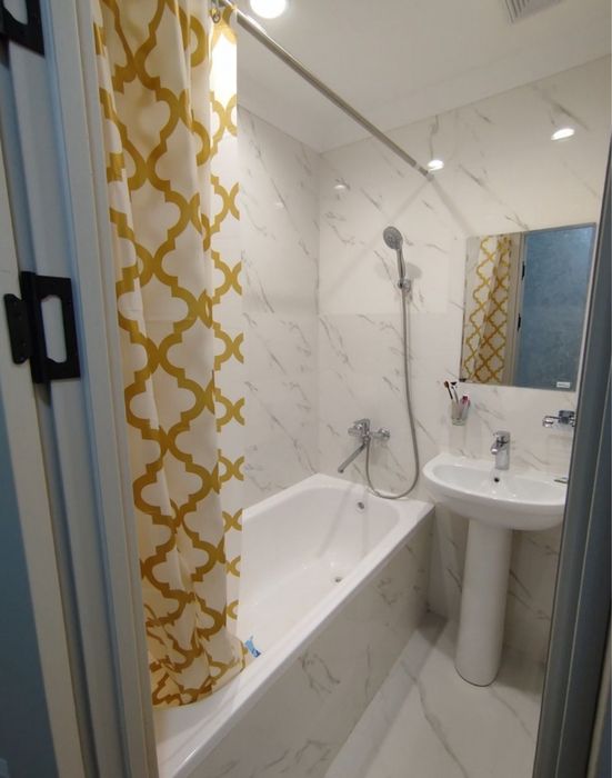 Сдается 2 ком Юнусабад 5 квартал. Мебель и техника имеется