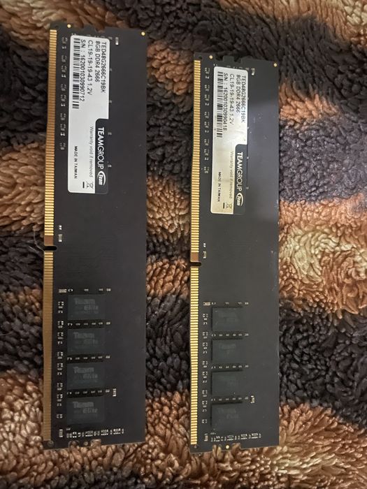 Продам 2 оперативки ddr4