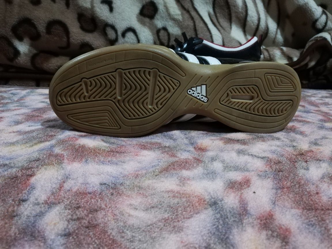 Adidași Adidas noi