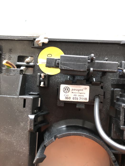 plafoniera volkswagen touran 2.0 motorina 2012