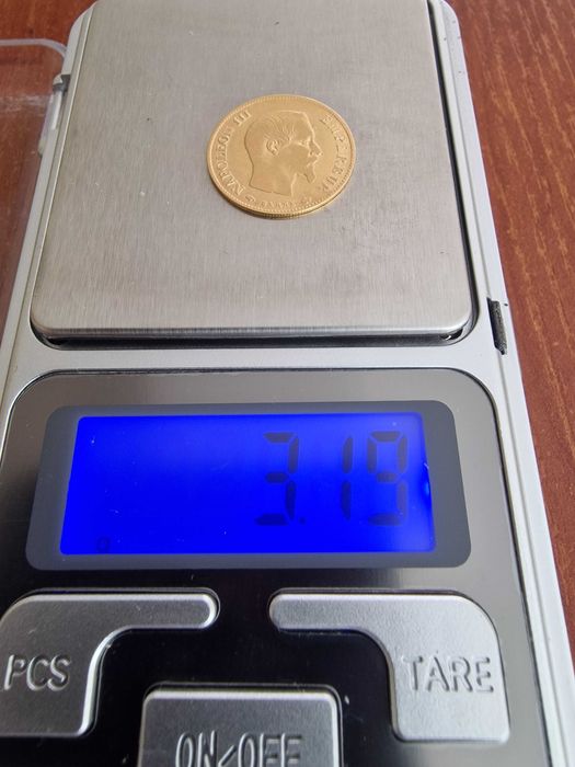 продавам златна монета