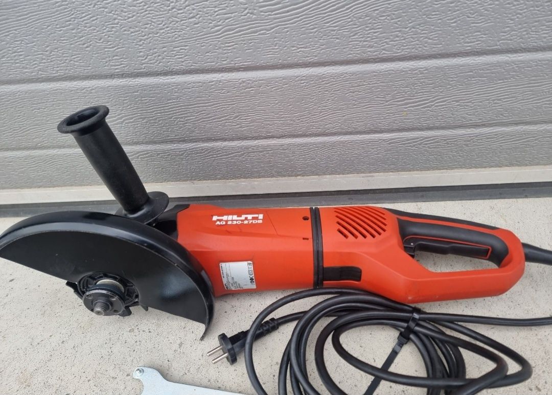 HILTI AG 230-27DB Polizor Unghiular 2700w Germany
Professional