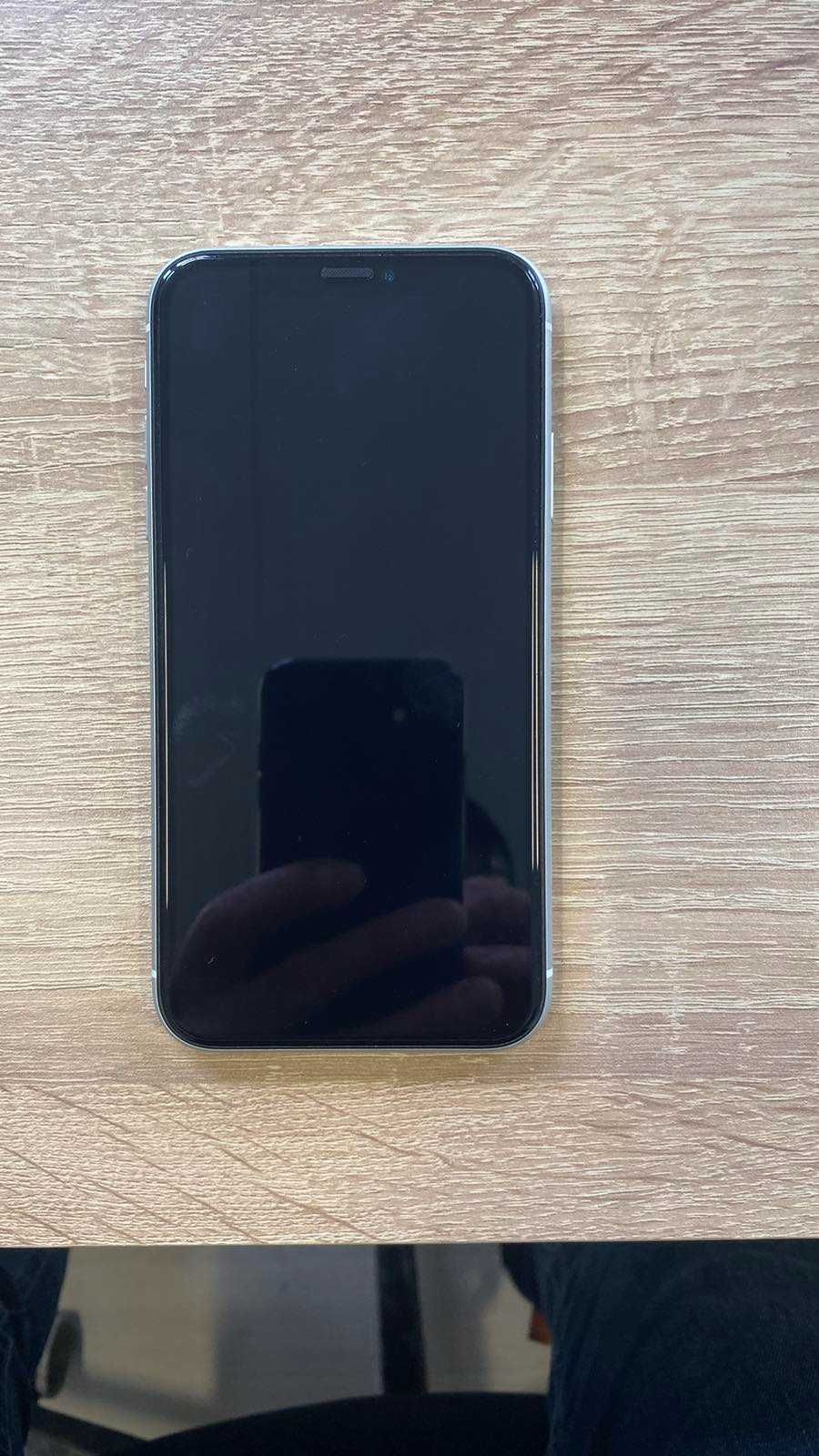 iPhone XR , 64 GB