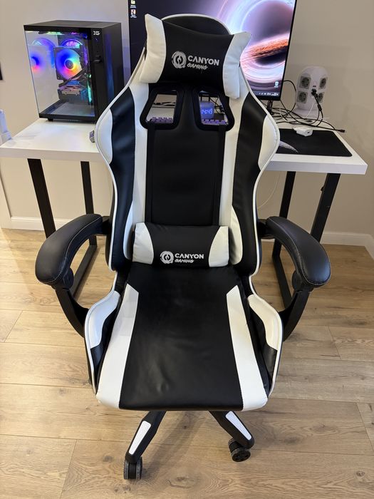 Продам игровое кресло Canyon