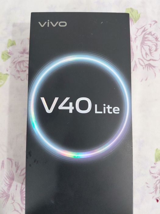Телефон Vivo V 40 Lite
