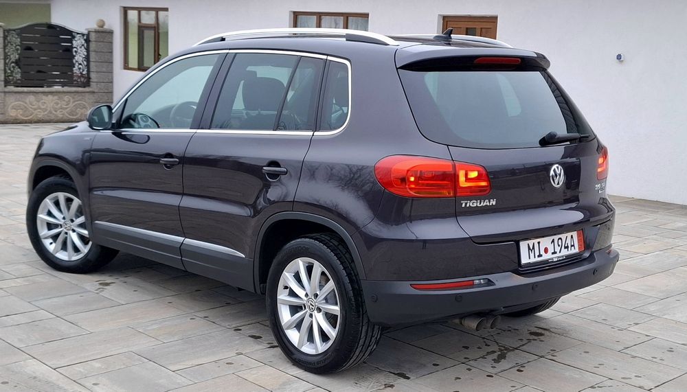 VW Tiguan Lounge 2016 - Euro 6 - Navigatie-cameră marsarier- Zoll vala
