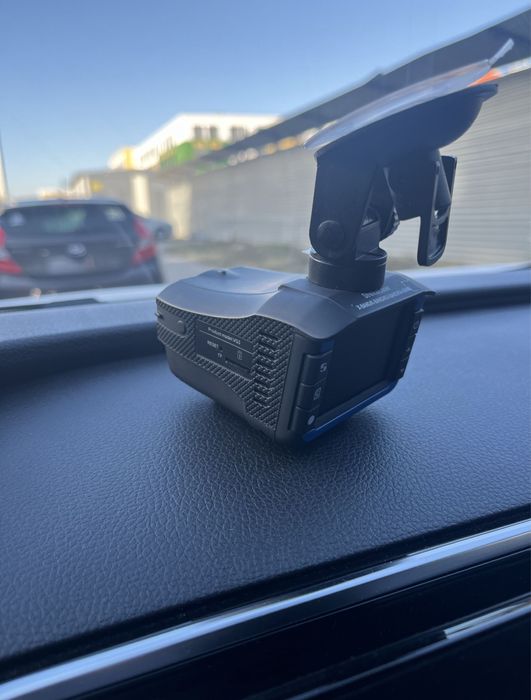 Продам 2 в 1 видео-регистратор и радар-детектор