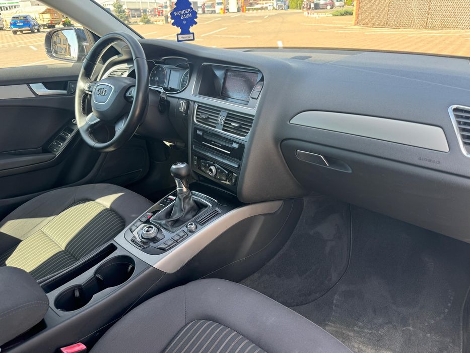 Audi A4 2.0 TDI Bi-xenon/Navigatie