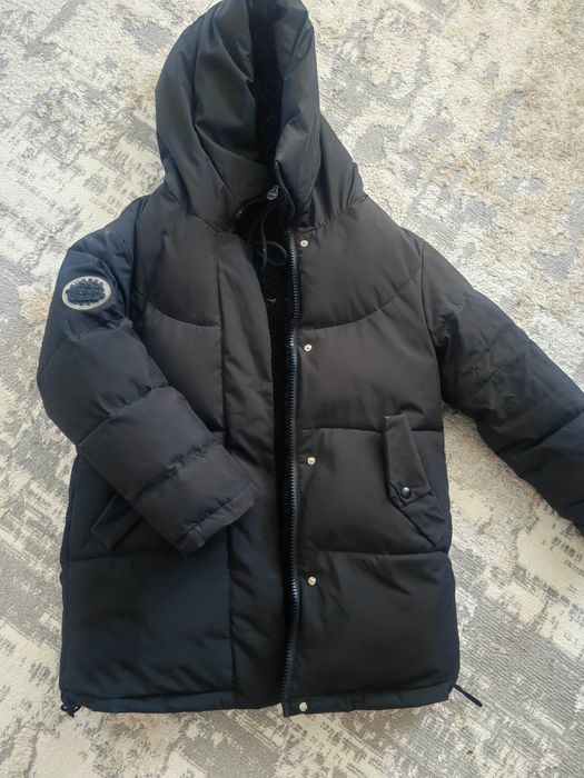 Продам детскую двустороннюю зимнюю куртку