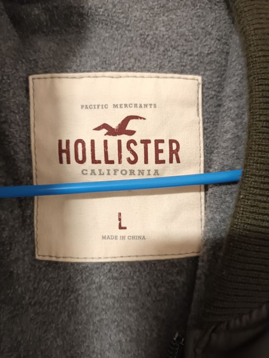 Vând Geaca Holister