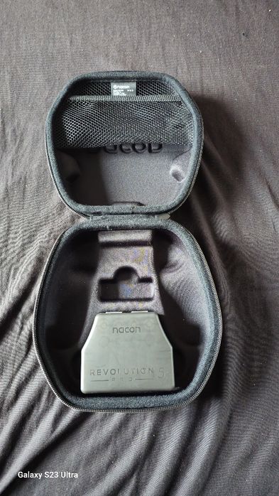 Джойстик Nacon Revolution 5 Pro