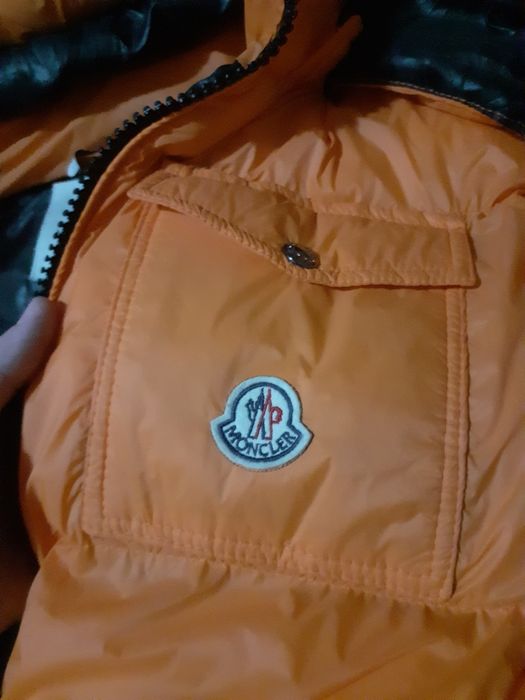 Geaca portocalie montbeliard