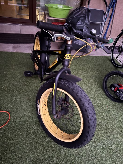 Vand bicicleta fat bike pentru copiii intre 8-10 ani! Frane pe disc.