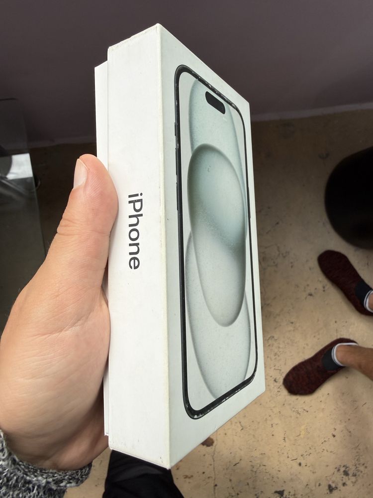 iPhone 15 - 128 GB Черен с Гаранция