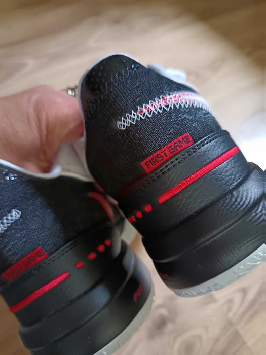 Nike оригинални маратонки 38,5 номер. Нови!