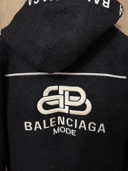 Balenciaga палто