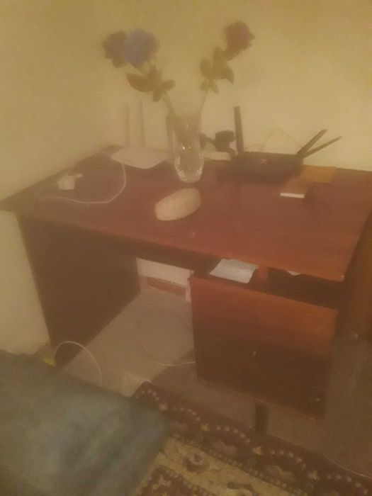 Письменный стол .