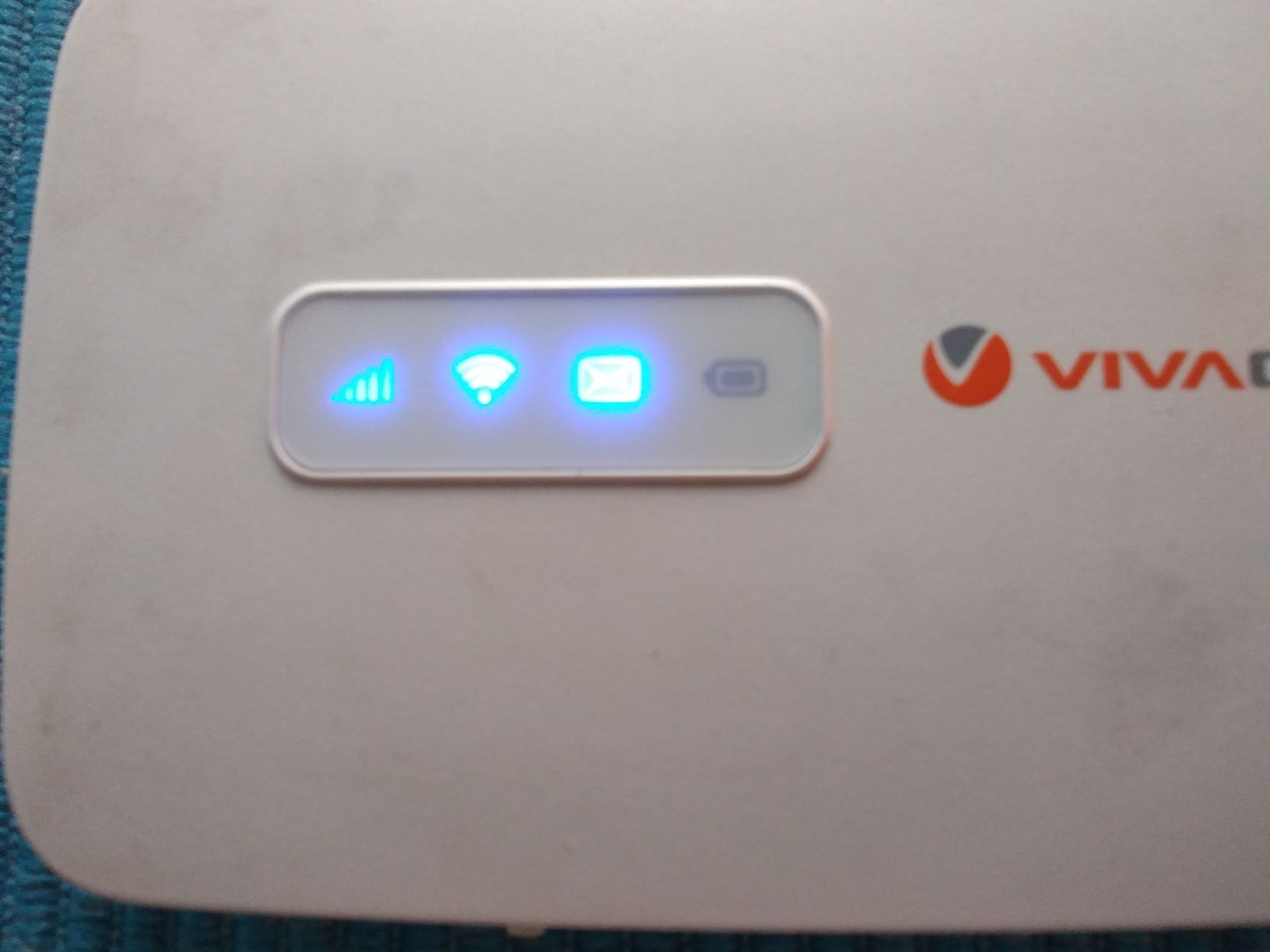 страхотна 4G бисквитка за мобилен Интернет  с сим карти на Виваком