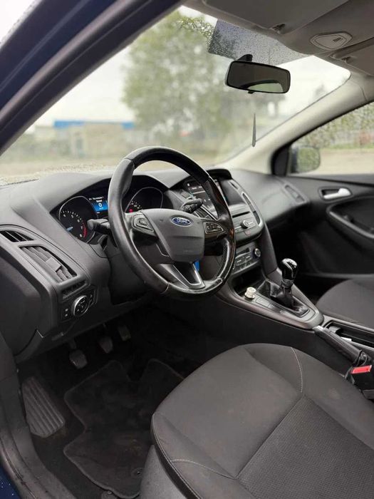 Negociabi Ford Focus 2017 Trend1.0 EcoBoost 100CP.manuala - carte Ford