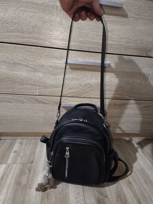 Дамска кожена раница