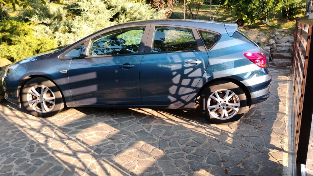 Vând Opel Astra 1.4