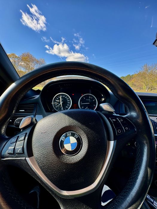 BMW X6  Editie cu 4 locuri an 2012 4x4 Permanent  Dual Turbo