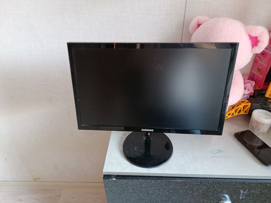 Продаю монитор 19 дюймов