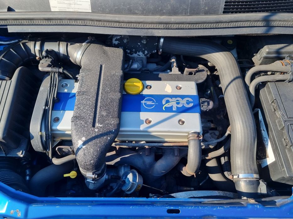 Opel Zafira OPC turbo