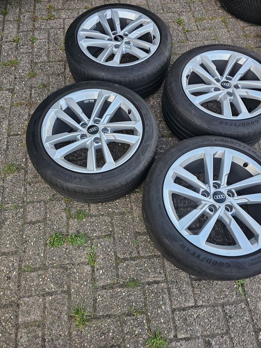 Jante Audi A3 r17 cu cauciucuri de vară
