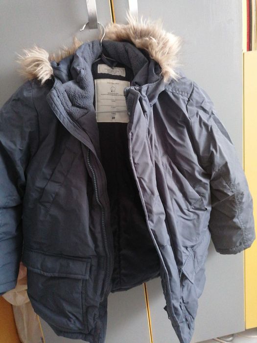 Vând geaca de iarna pentru băieți
