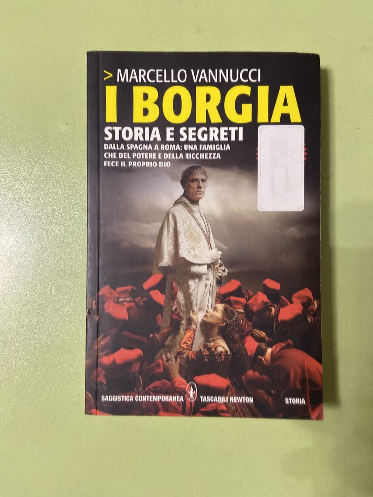 Книга на итальянском языке. Борджиа.