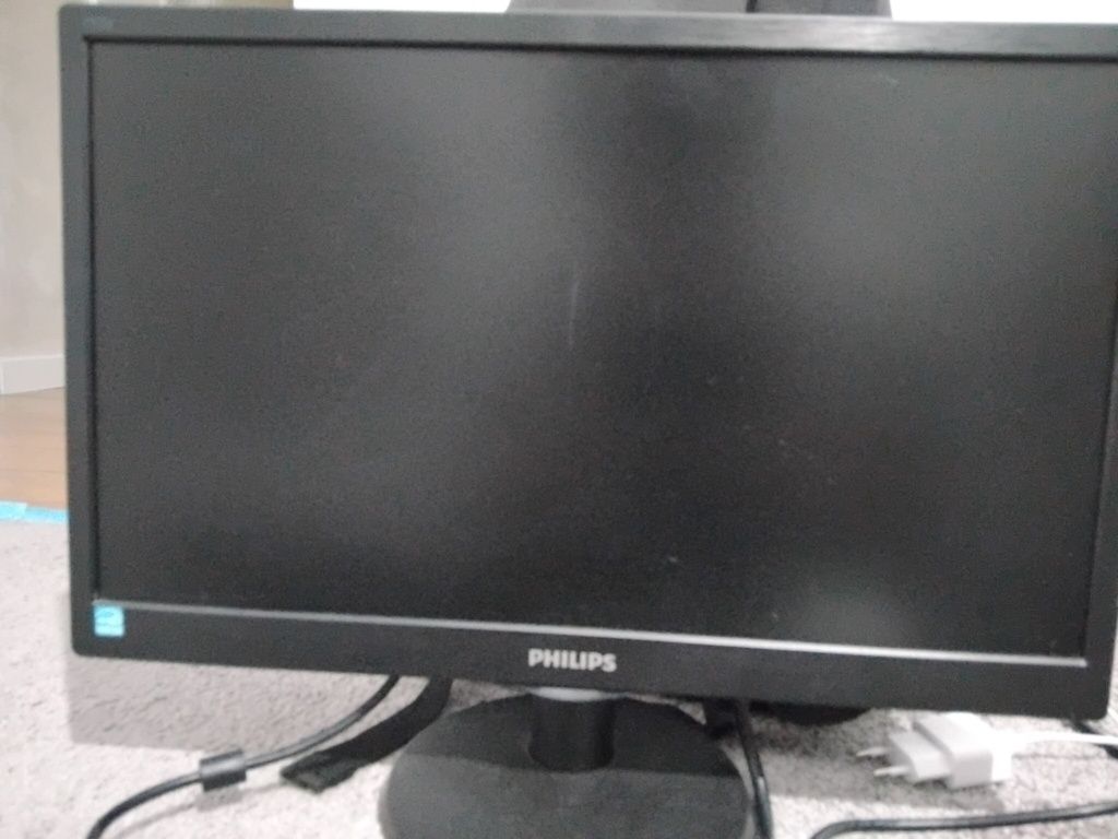 Calculator,monitor și tastatura