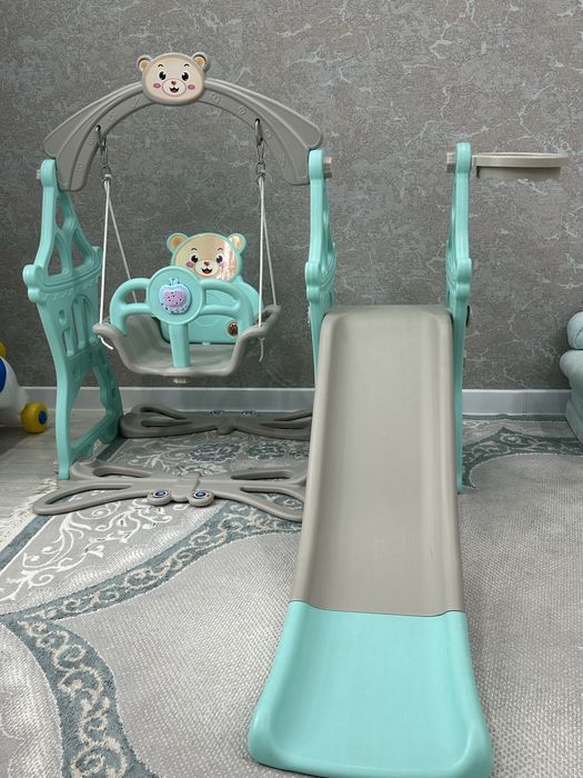 Горка и качеля детская. В хорошем состоянии.