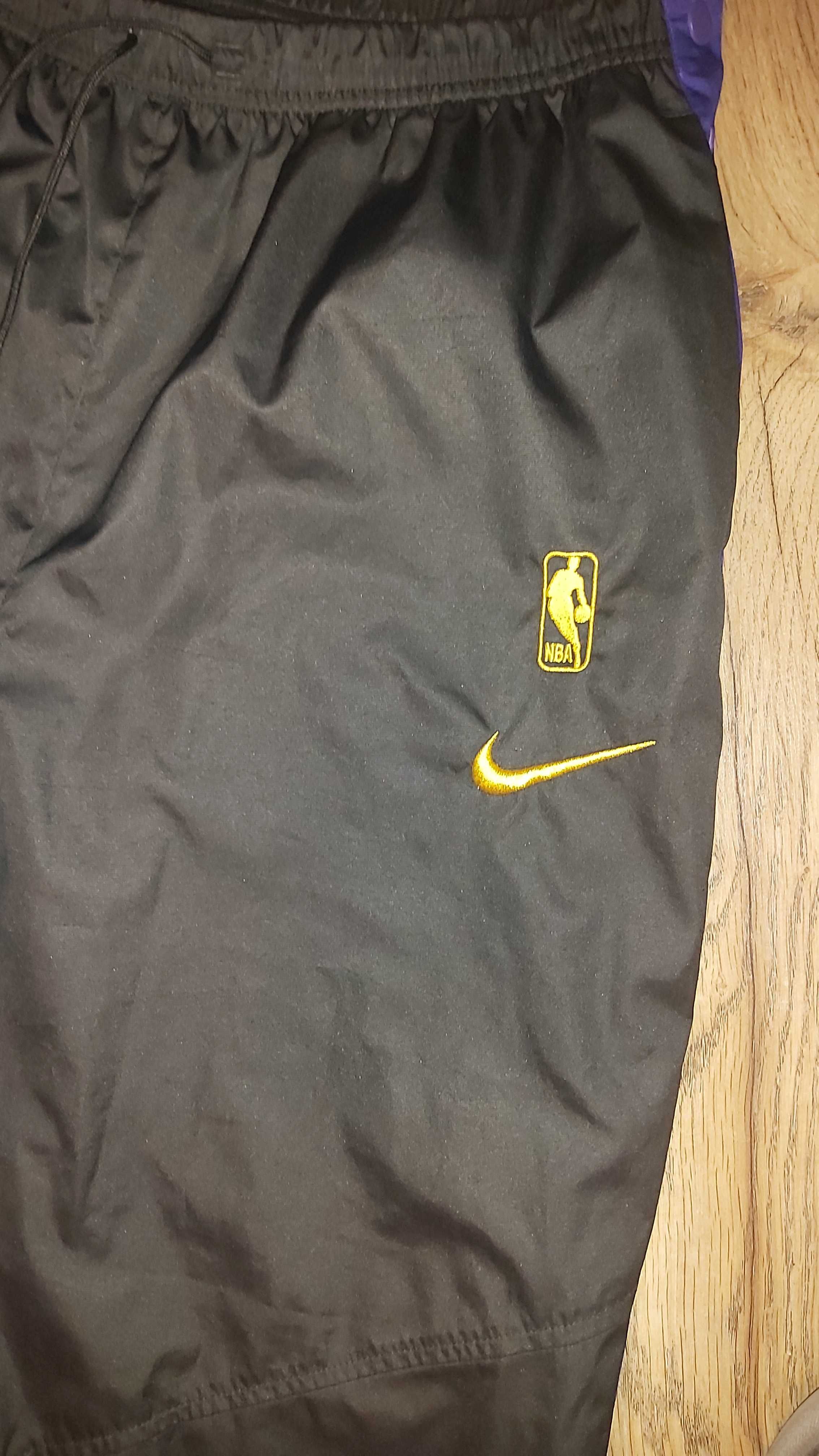 Дамско Долнище Nike - Размер L