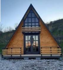 Vând și realizez case pe structura metalica și cabane din lemn