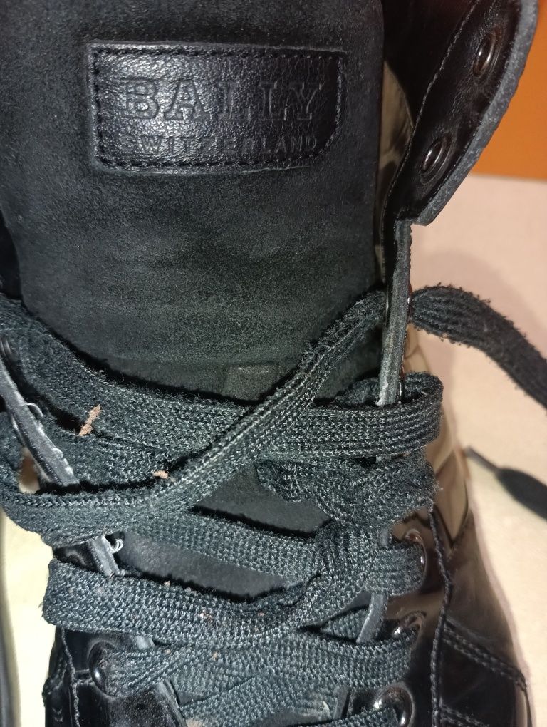 Bally кожени N 44,5 - 32 лв