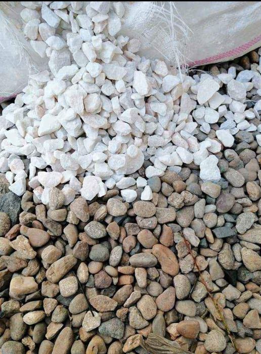 Piatră Albă Decorativă,Spartură de Marmură pentru Amenajări Grădini