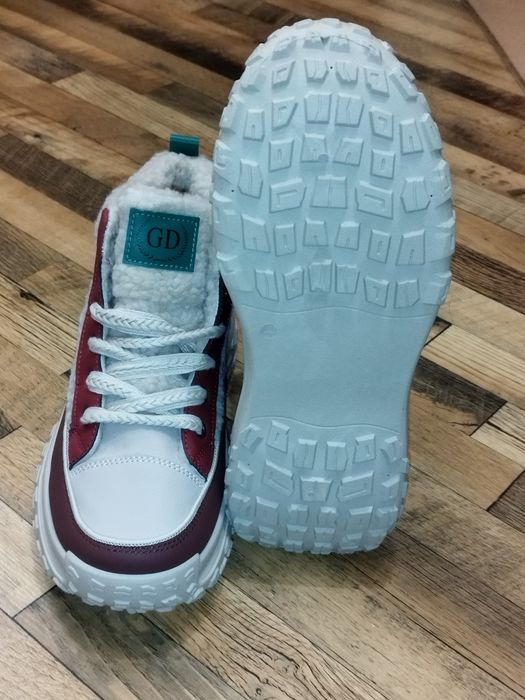 Зимни топли обувки