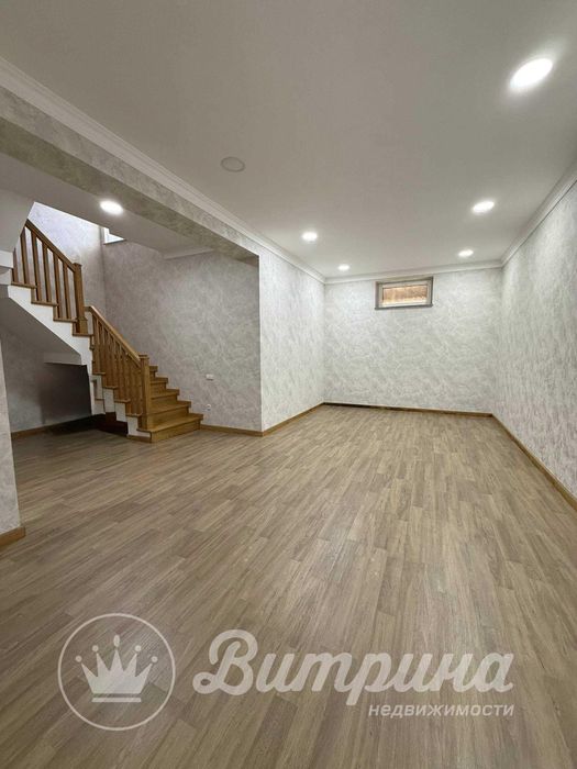 Продаётся 5-комнатный коттедж на Куйлюке