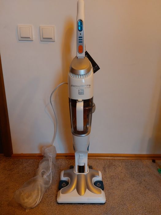 Aspirator cu aburi Rowenta nou