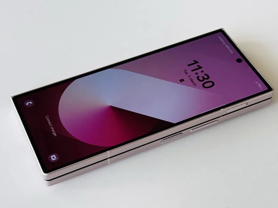 Samsung Galaxy Z Fold 6 256GB Pink Гаранция 6 месеца
