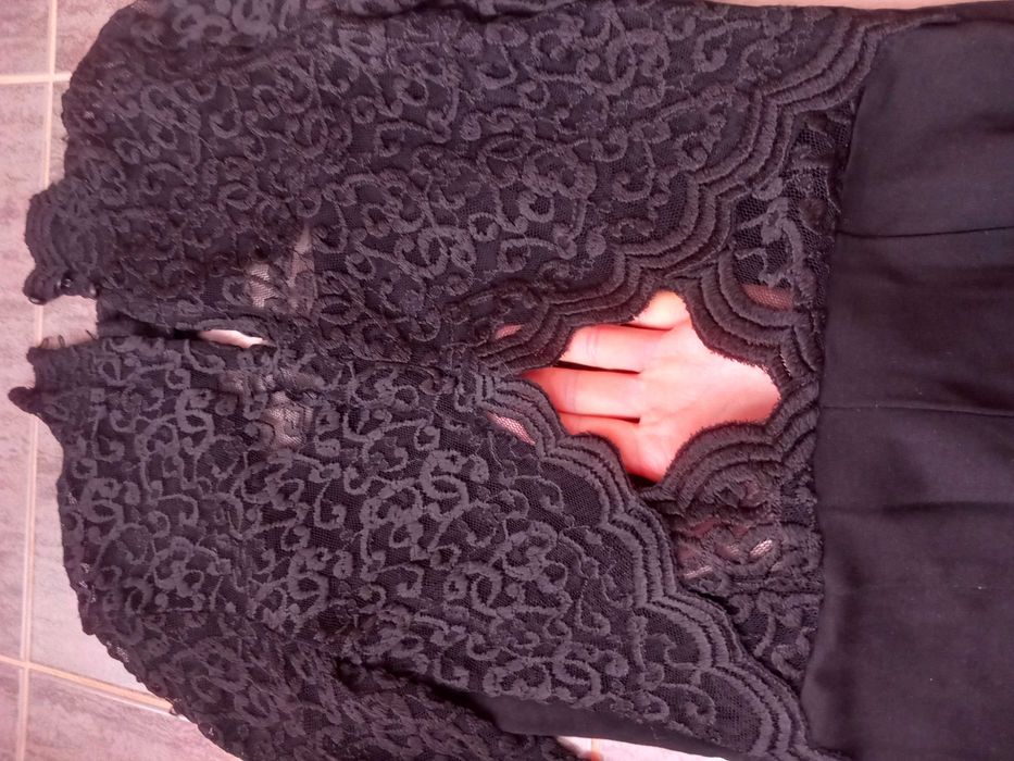 Малка черна рокля