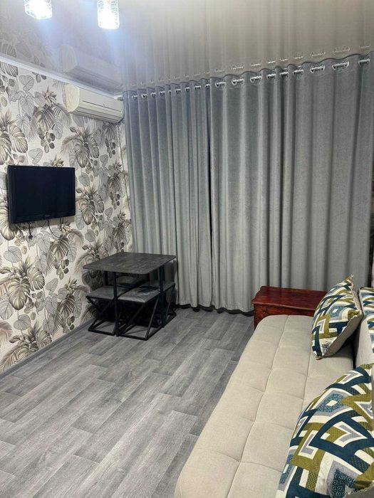 Сдается на Паркентском 1х комнатная квартира с хорошим ремонтом