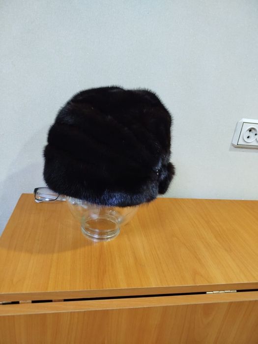 Норковая ушанка женская