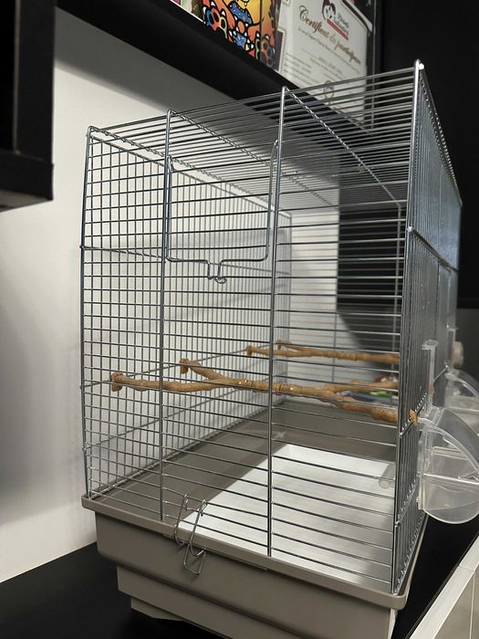 Colivie/ Cusca perusi (51 Lungime x 30 latime x 48 H (inaltime) cm)