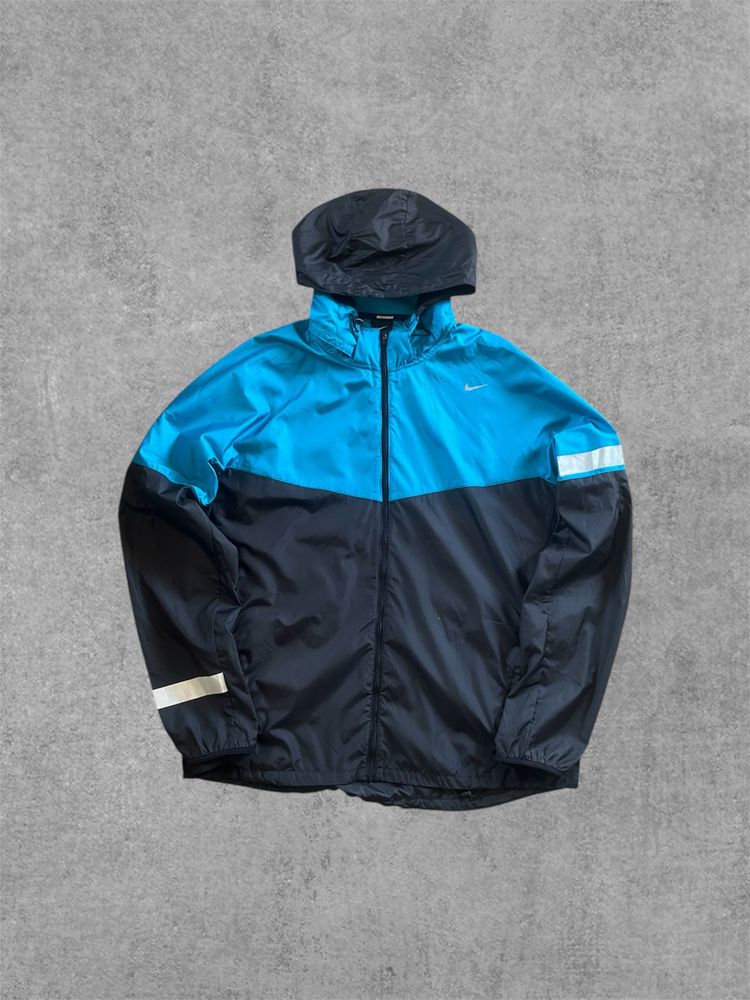 Ветрвка - Nike