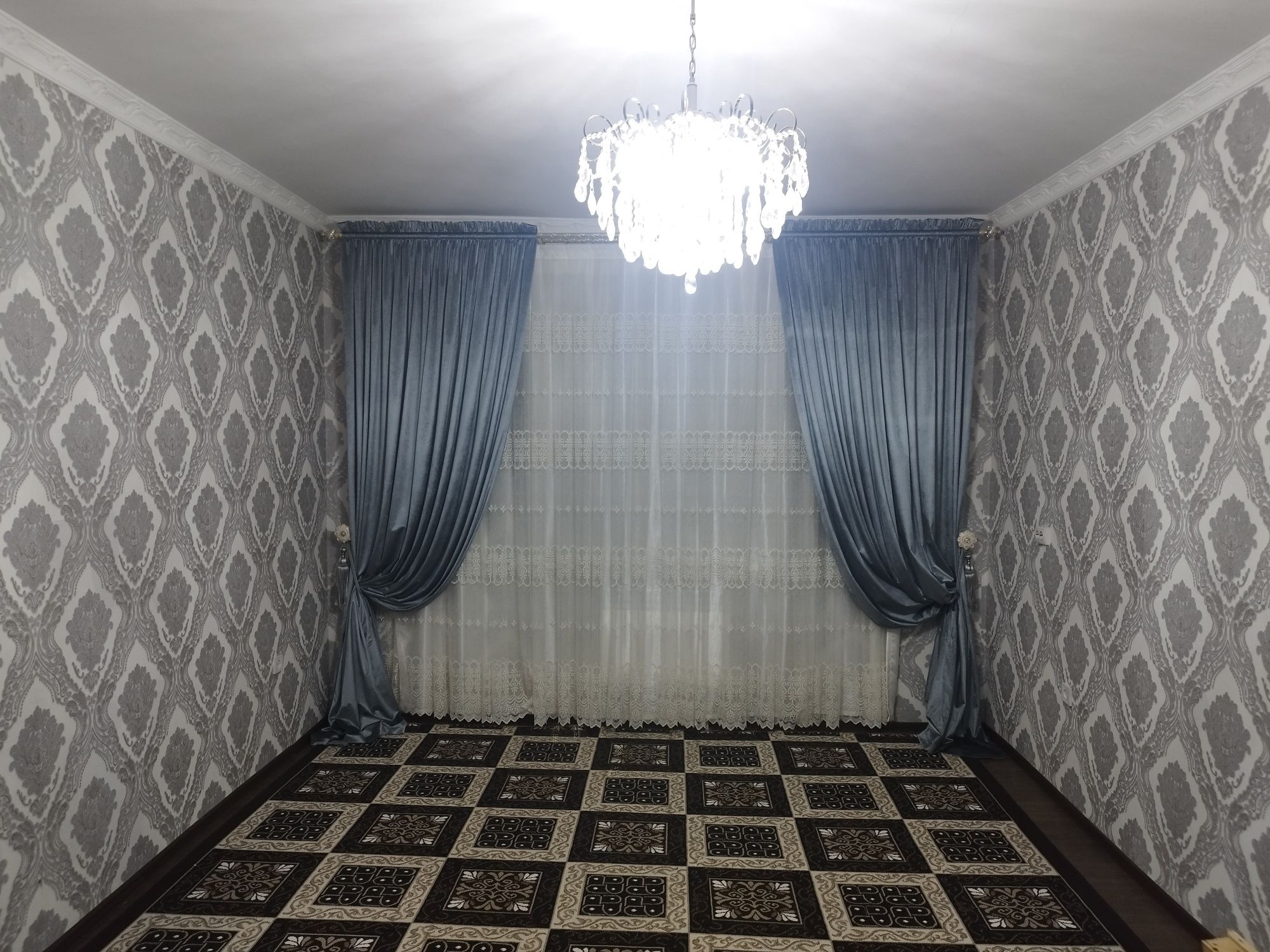 Нокиа каласы 22 м/р 5 кабатлы , 2 этажда таза дом