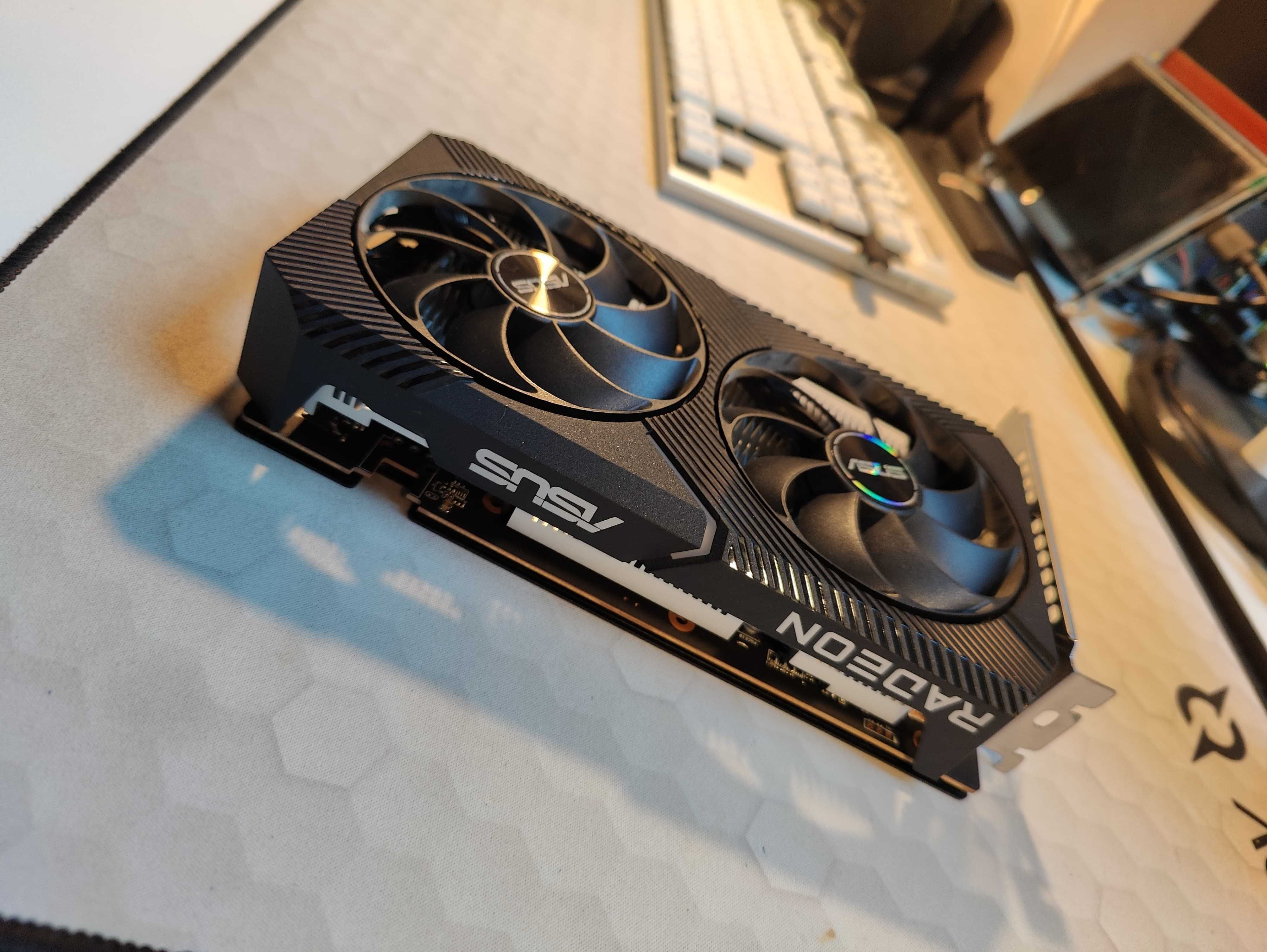 Placă video AMD Radeon RX6400 4GB