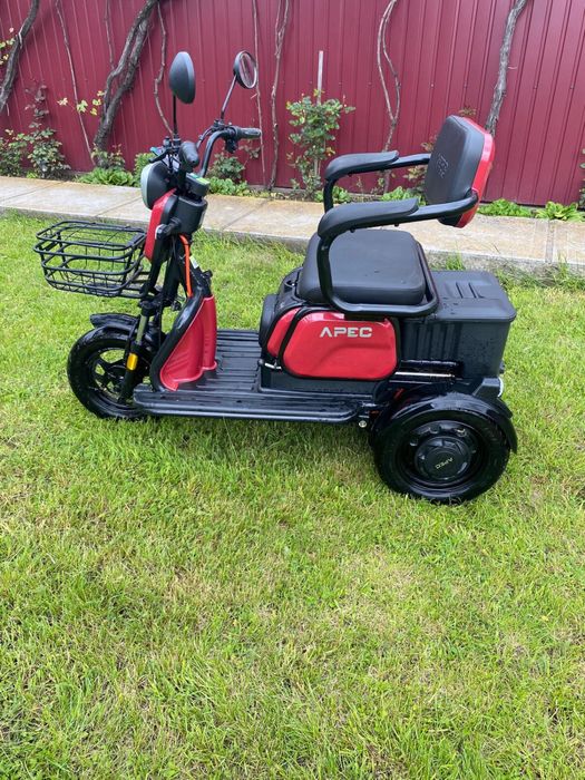 Vând triciclu electric
