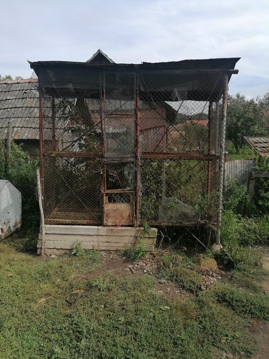 Loc pentru  depozitat  porumbul   ( Costei.)